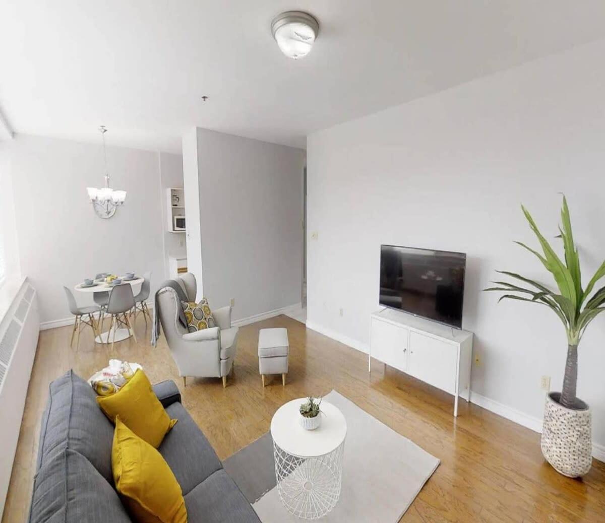 Bright Cozy Condo The Heart Of Uptown 2Bed Coffee & Tea Saint John Eksteriør billede