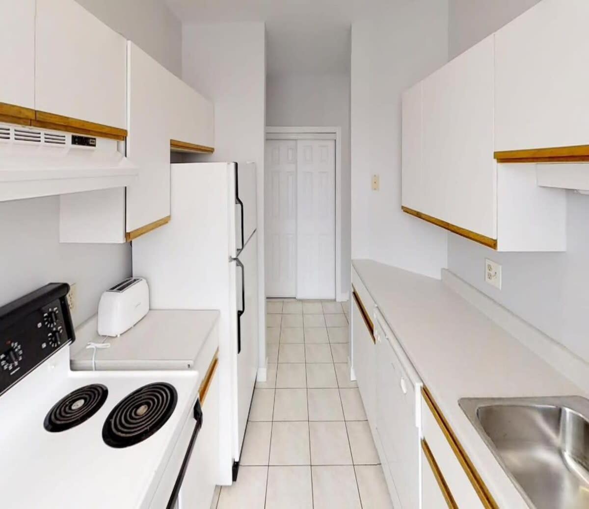 Bright Cozy Condo The Heart Of Uptown 2Bed Coffee & Tea Saint John Eksteriør billede