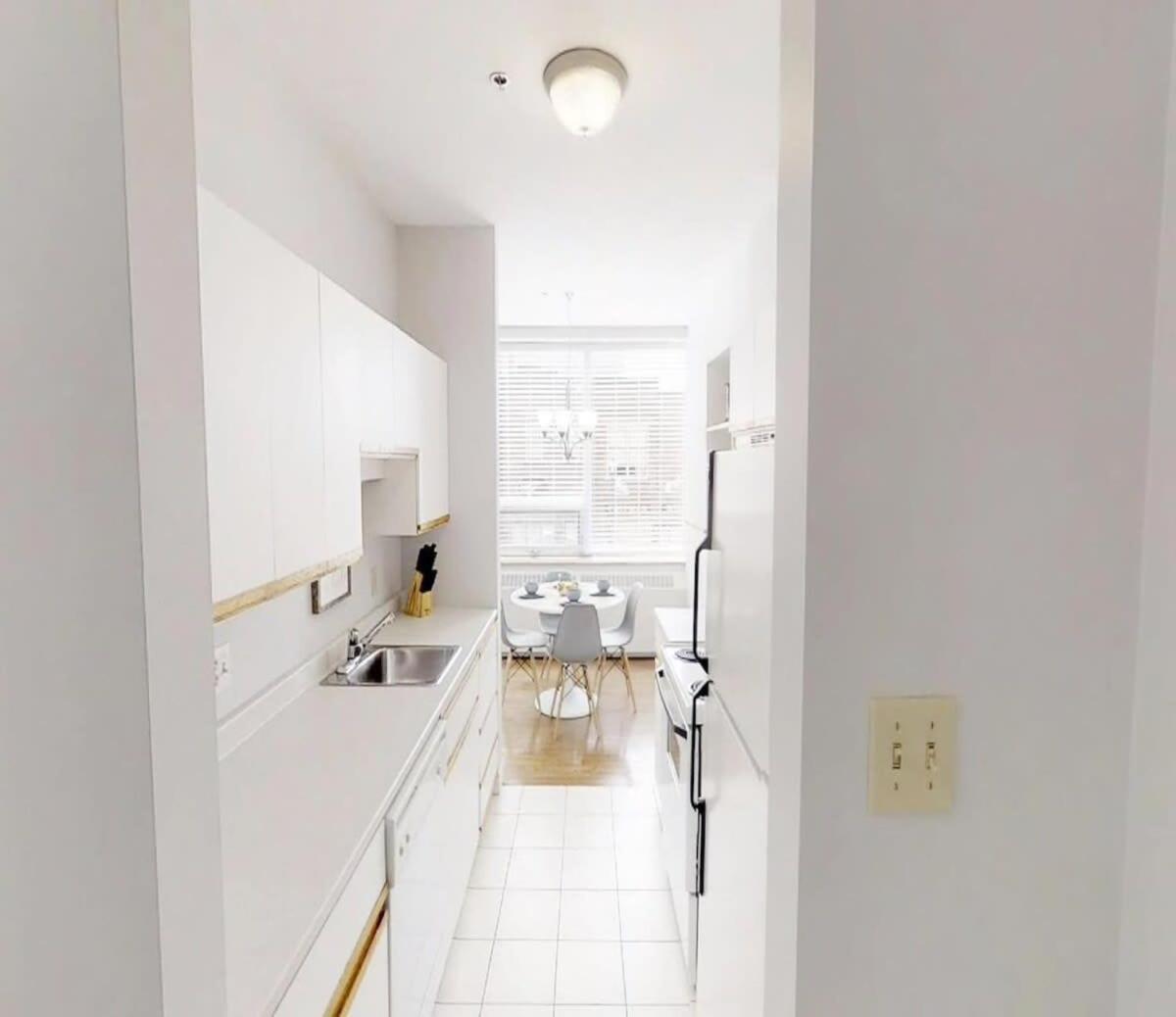Bright Cozy Condo The Heart Of Uptown 2Bed Coffee & Tea Saint John Eksteriør billede